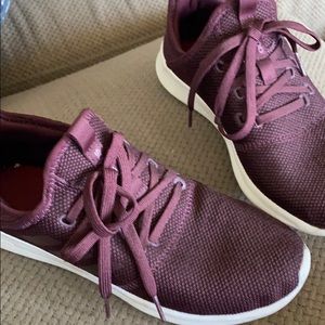 Adidas cloudform size 8